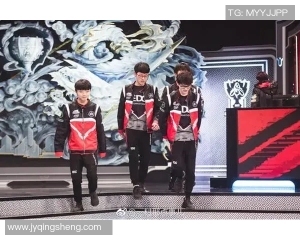EDG战队灵活性引发热议玩家与评论员观点大相径庭